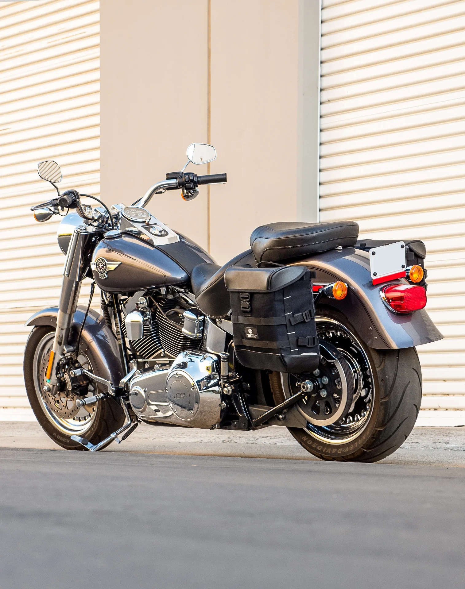 15L - Incognito Quick Mount Medium Solo Saddlebag (Left Only) for Harley Softail Fat Boy Lo FLSTFB - Image 3