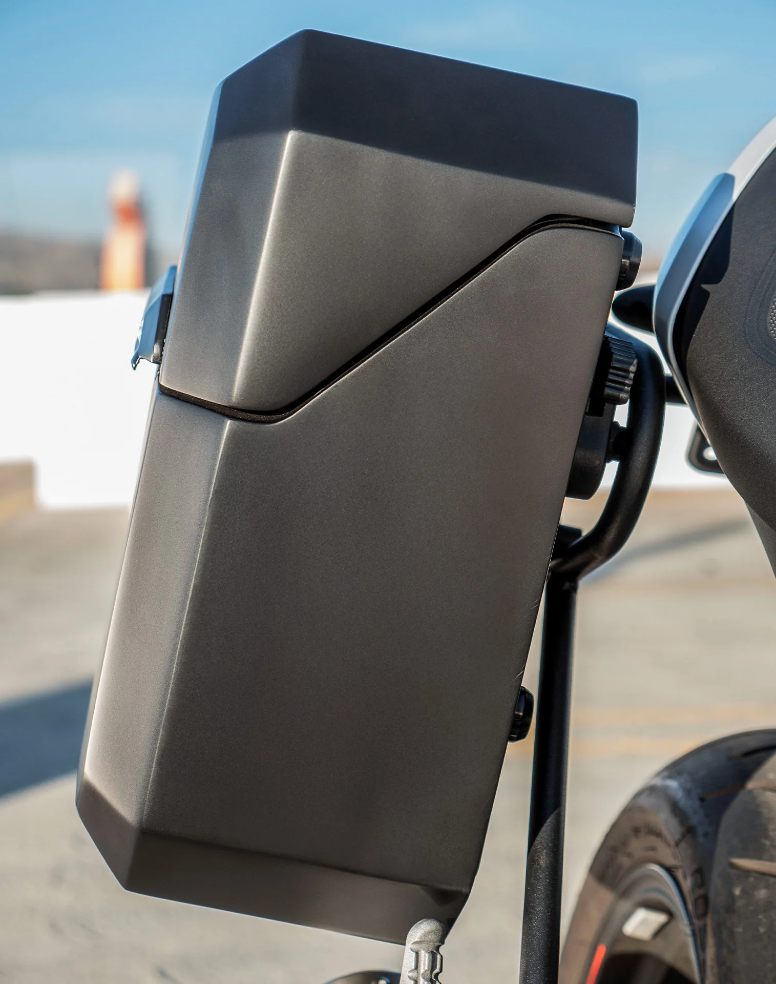 15L - Outlaw Quick Mount Medium Ducati Monster 797 Matte Hard Solo Saddlebag (Right Only) - Image 5