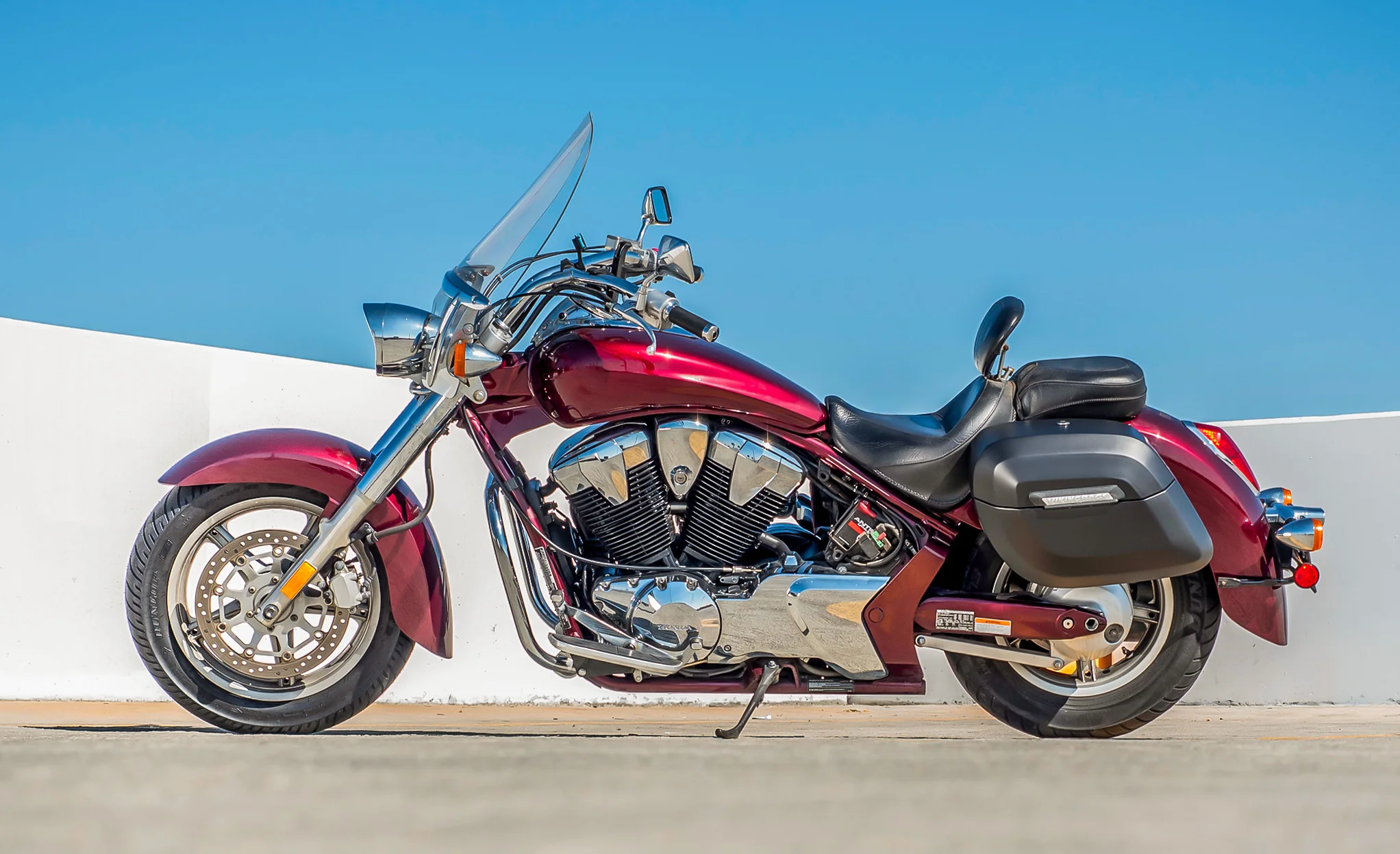 40L - Lamellar Raven XL Honda VT1300CT Interstate Matte Hard Saddlebags - Image 2