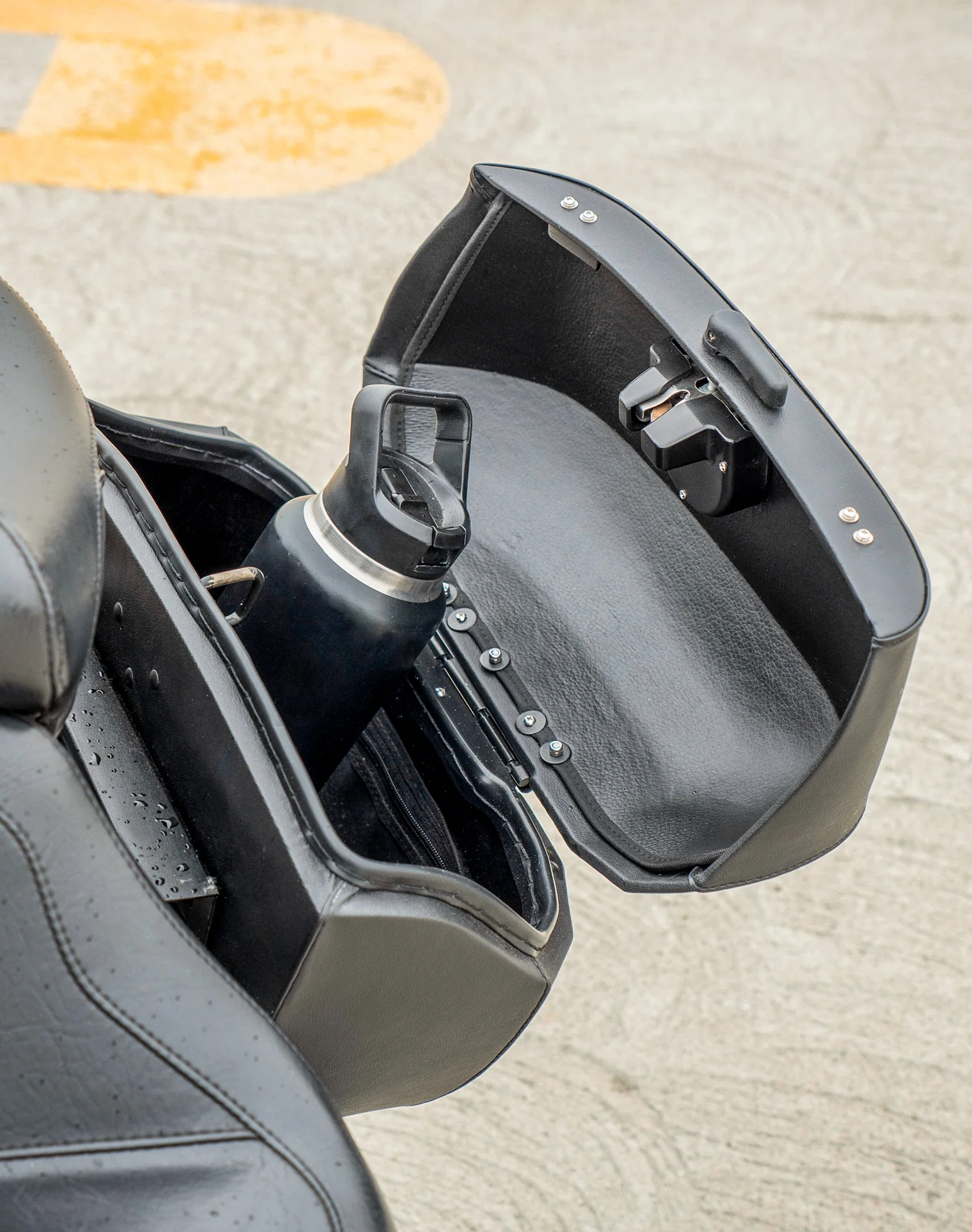 40L - Lamellar Raven XL Honda VTX 1800 C Leather Wrapped Hard Saddlebags - Image 6