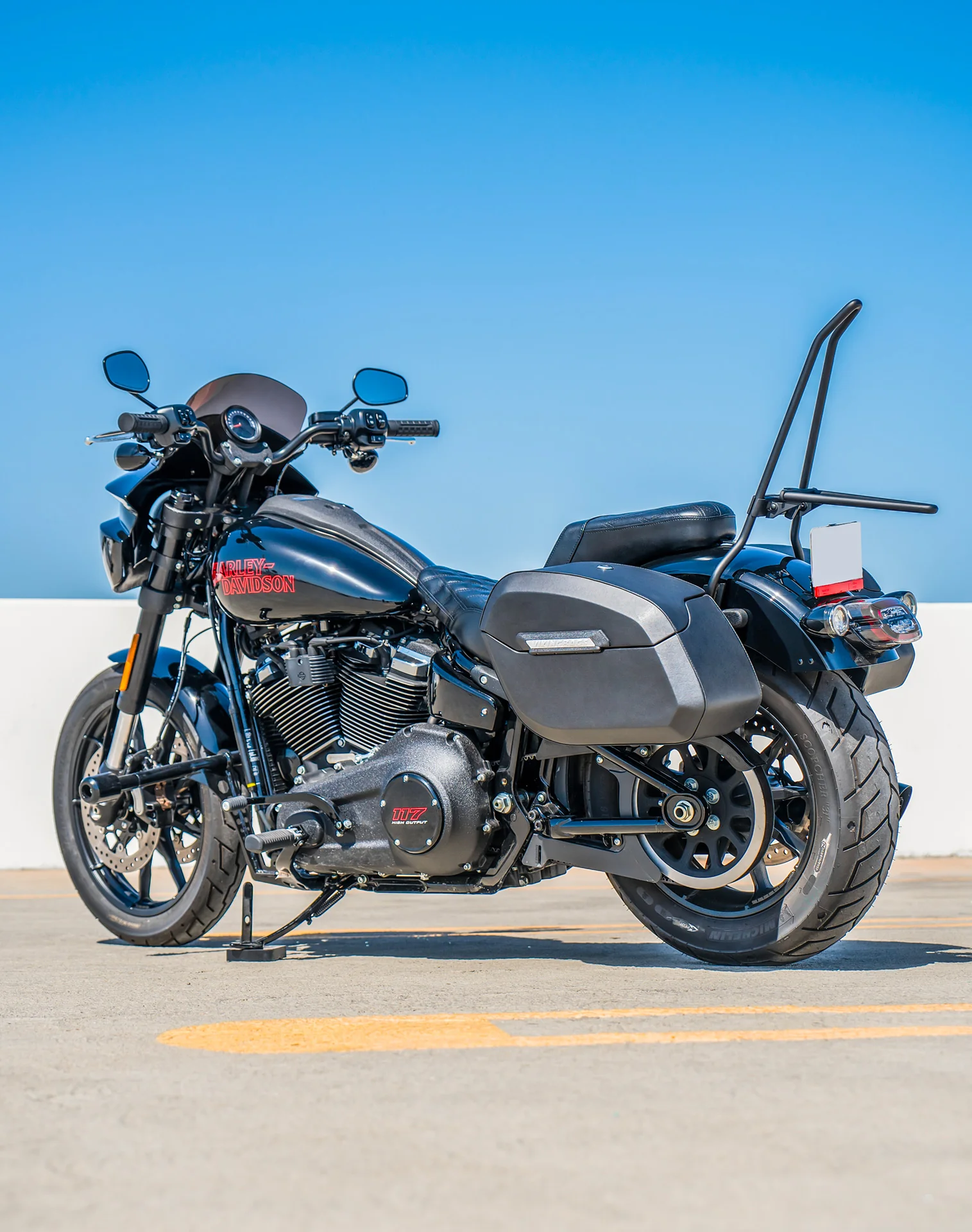 32L - Darkin Large Quick Mount Painted Hard Saddlebags for 2025+ Harley Softail Low Rider S FXLRS - Image 4