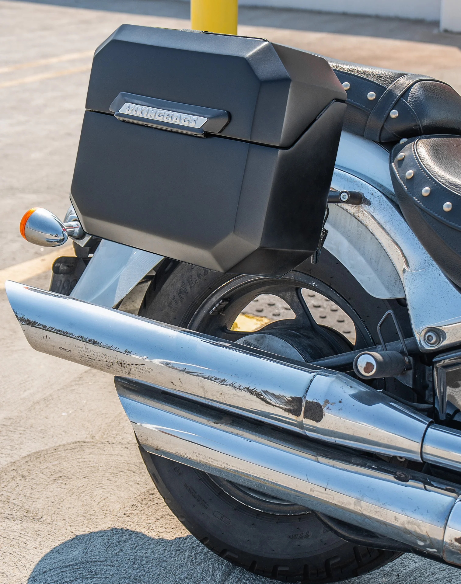 20L - Outlaw Quick-Mount Small Suzuki Boulevard C50 VL800 Matte Hard Saddlebags - Image 5