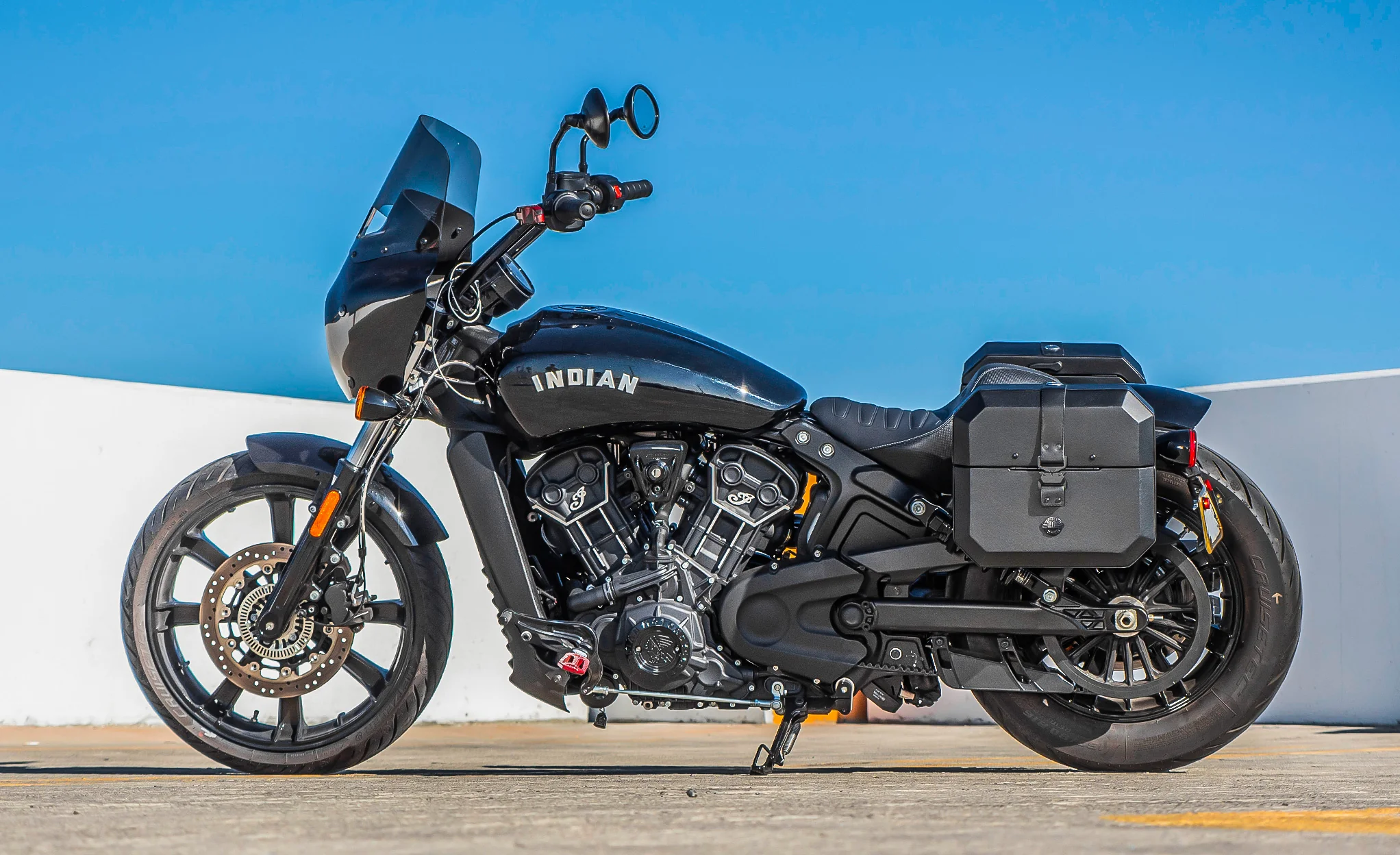 20L - Outlaw Quick-Mount Small Indian Scout Bobber Leather Wrapped Hard Saddlebags - Image 2