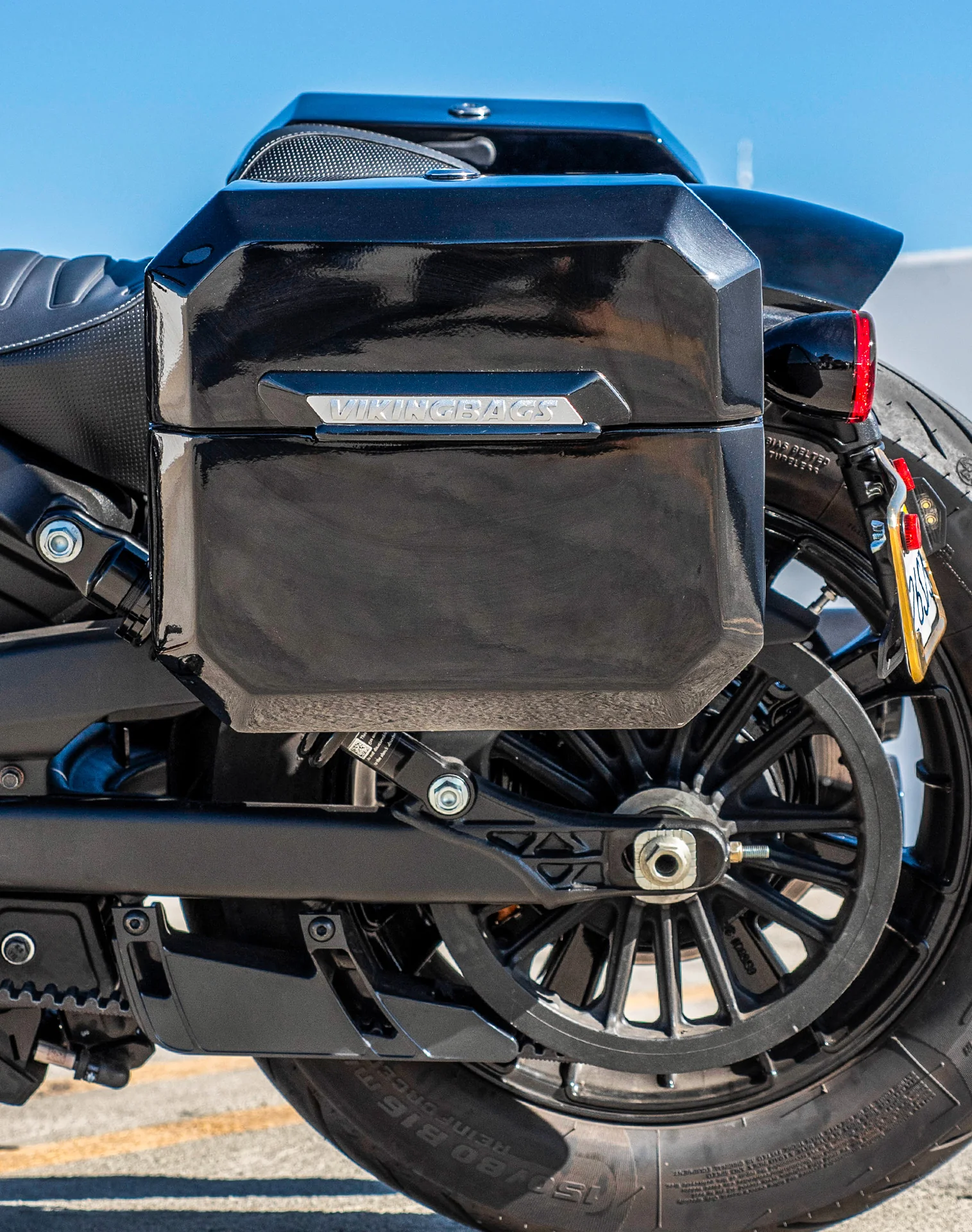 20L - Outlaw Quick-Mount Small Indian Scout Rogue Painted Hard Saddlebags - Image 4
