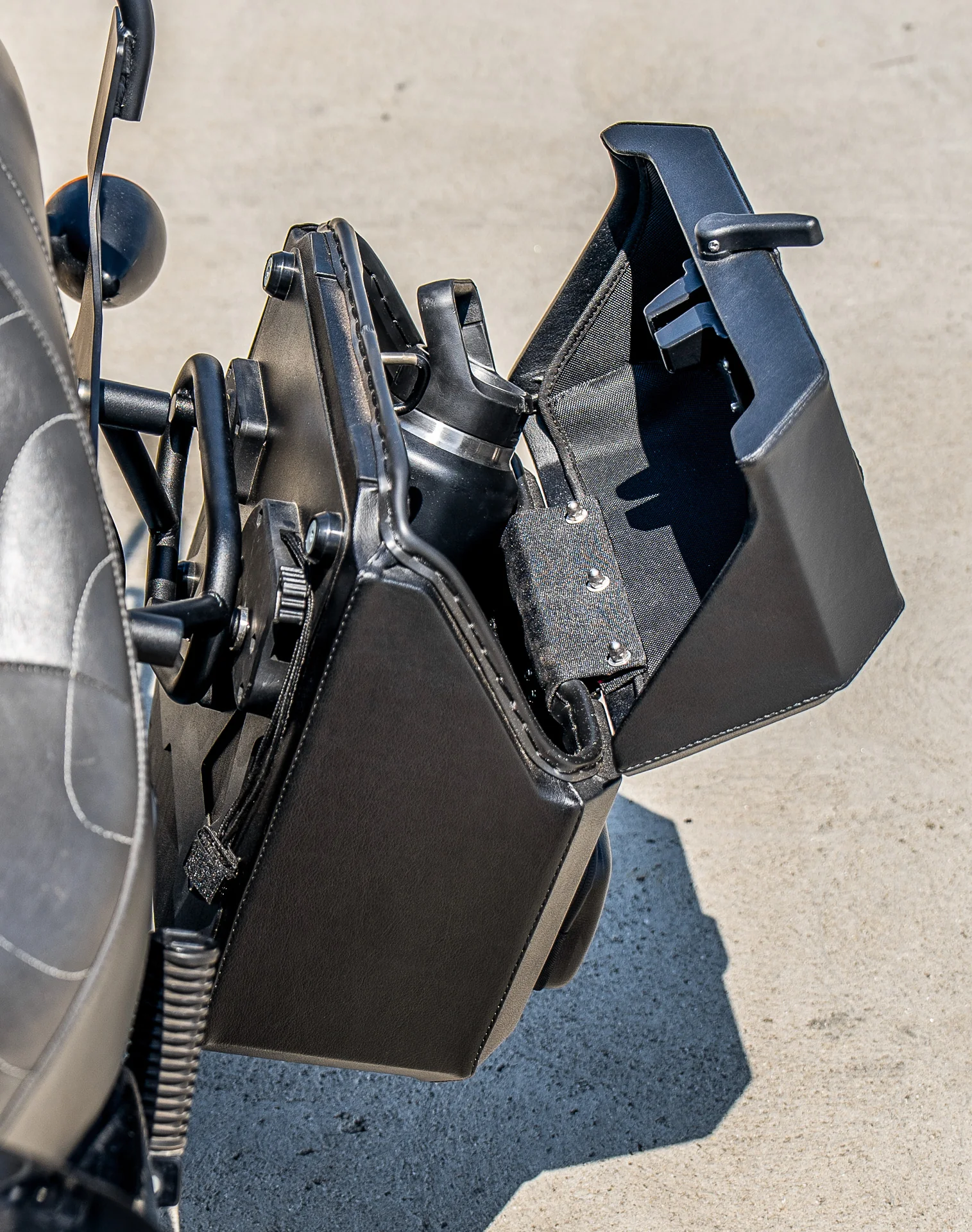 15L - Outlaw Quick Mount Medium Honda 750 Shadow Phantom Hard Solo Saddlebag (Left Only) - Image 6