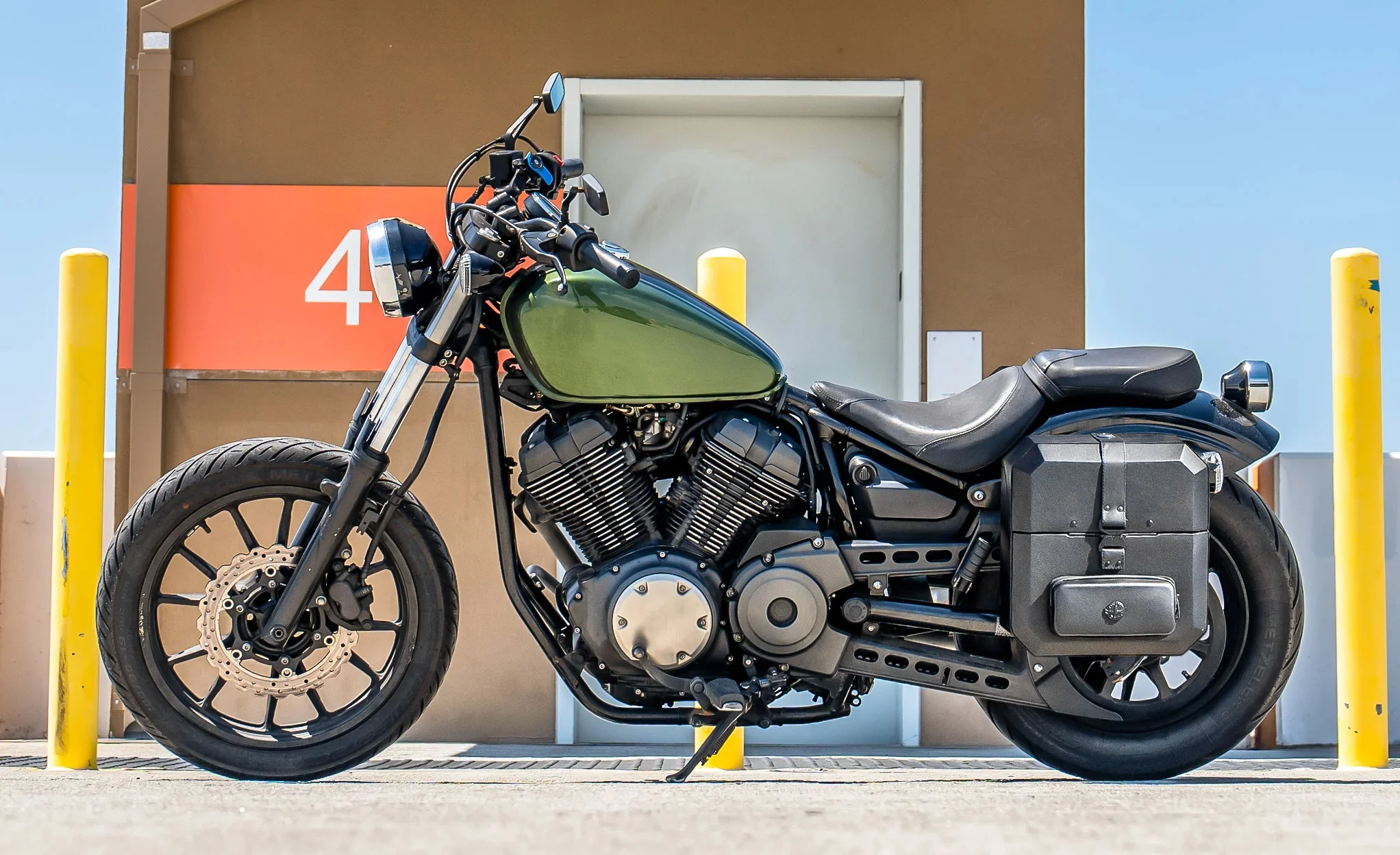 15L - Outlaw Quick Mount Medium Yamaha Bolt Specific Hard Solo Saddlebag (Left Only) - Image 2