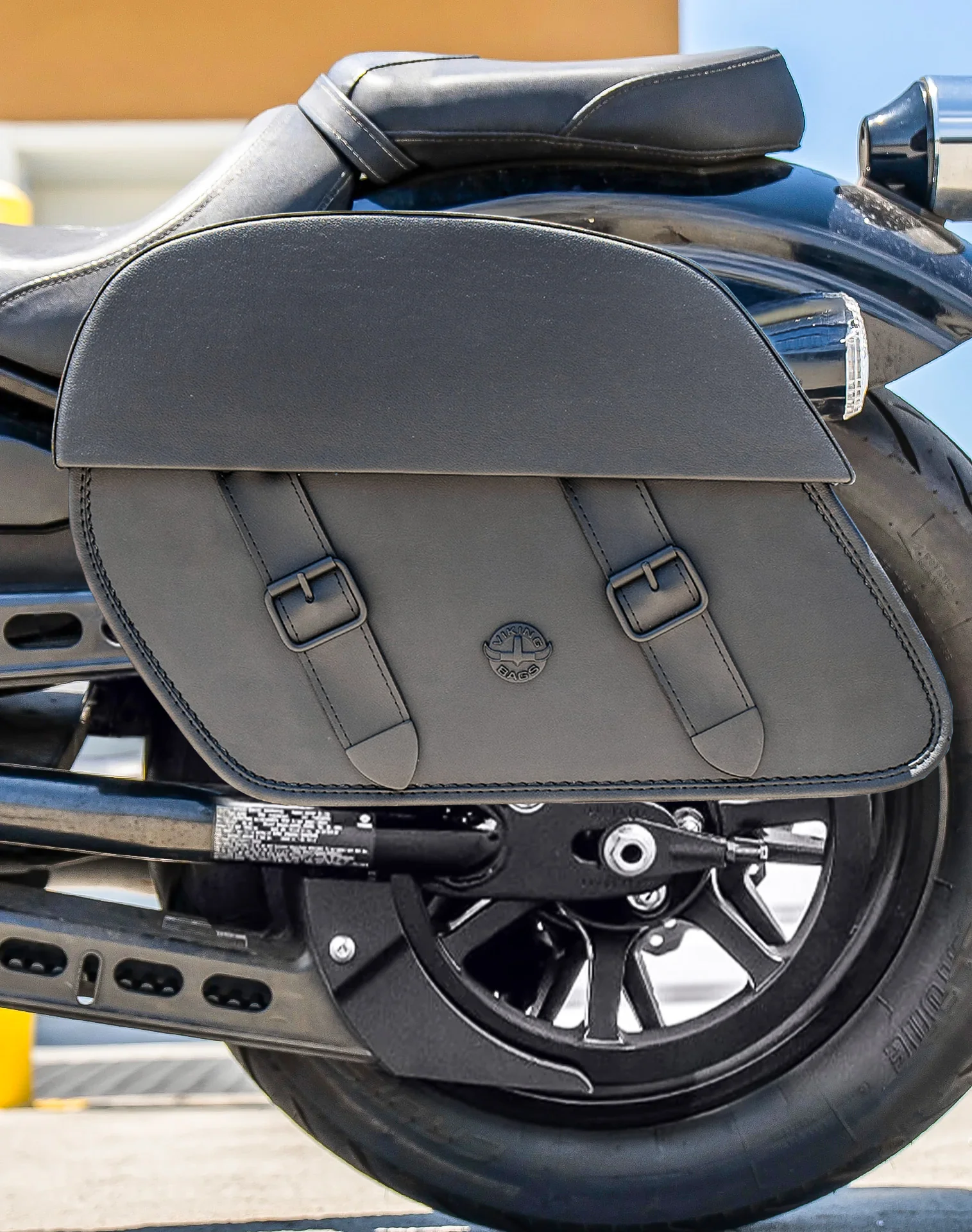 28L - Baelor Medium Quick Mount Yamaha Bolt Motorcycle Saddlebags - Image 4
