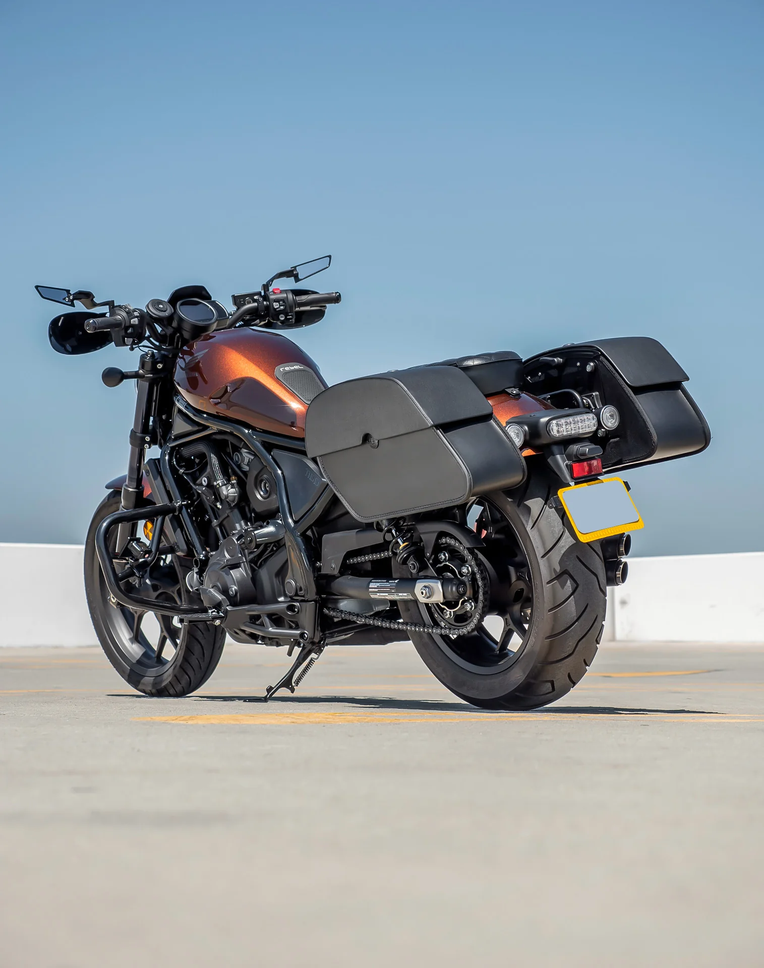 28L - Panzer Medium Quick Mount Honda Rebel 1100 Leather Saddlebags - Image 3