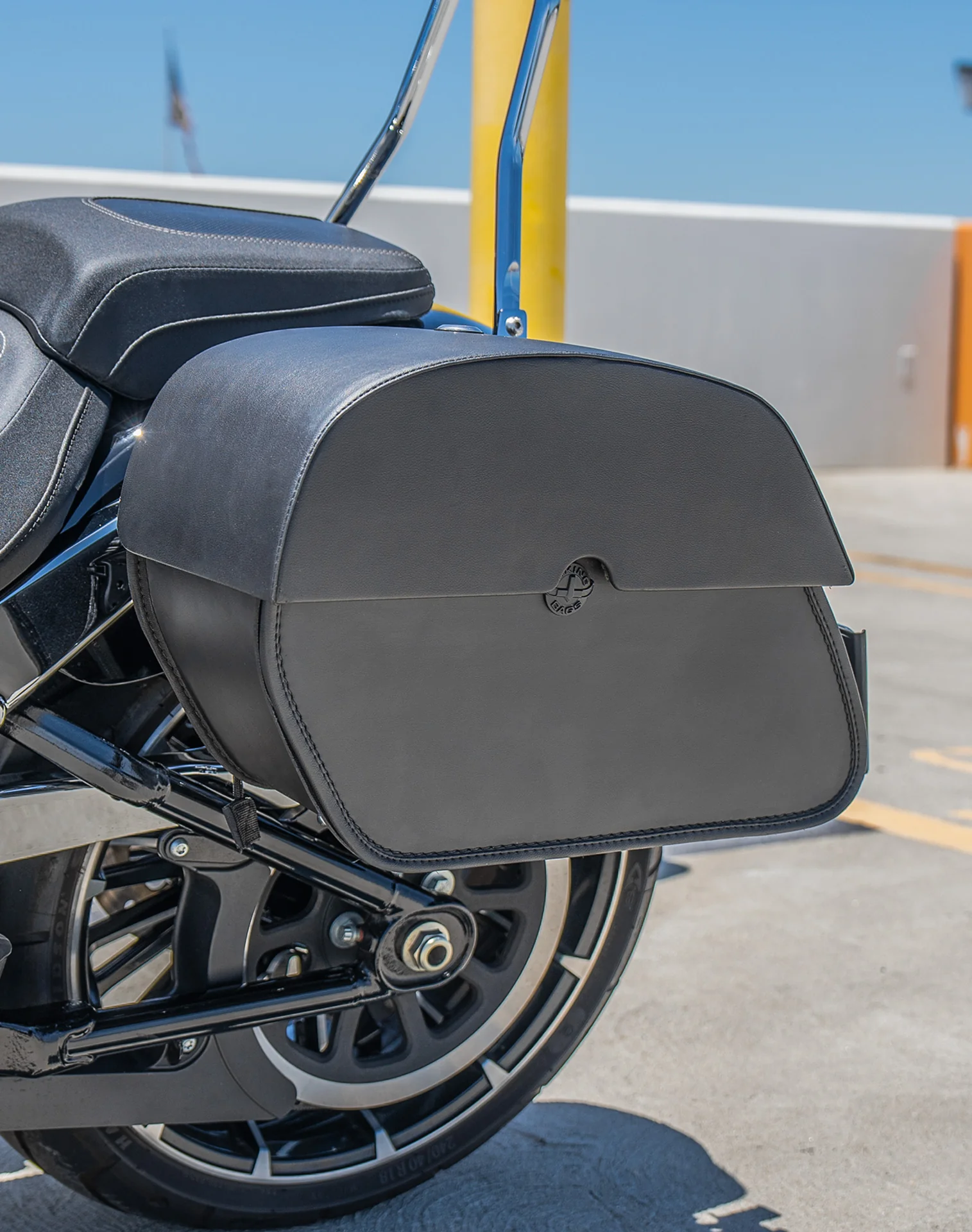 28L - Panzer Medium Quick Mount Harley Softail Breakout FXBR/S Leather Saddlebags - Image 5