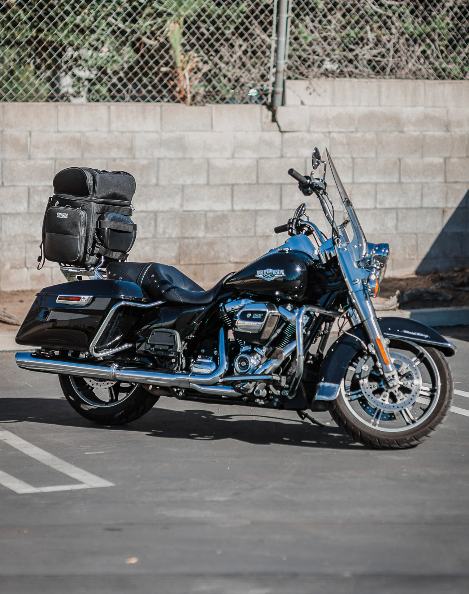 57L - Voyage Premium XL BMW Motorcycle Sissy Bar Bag - Image 3