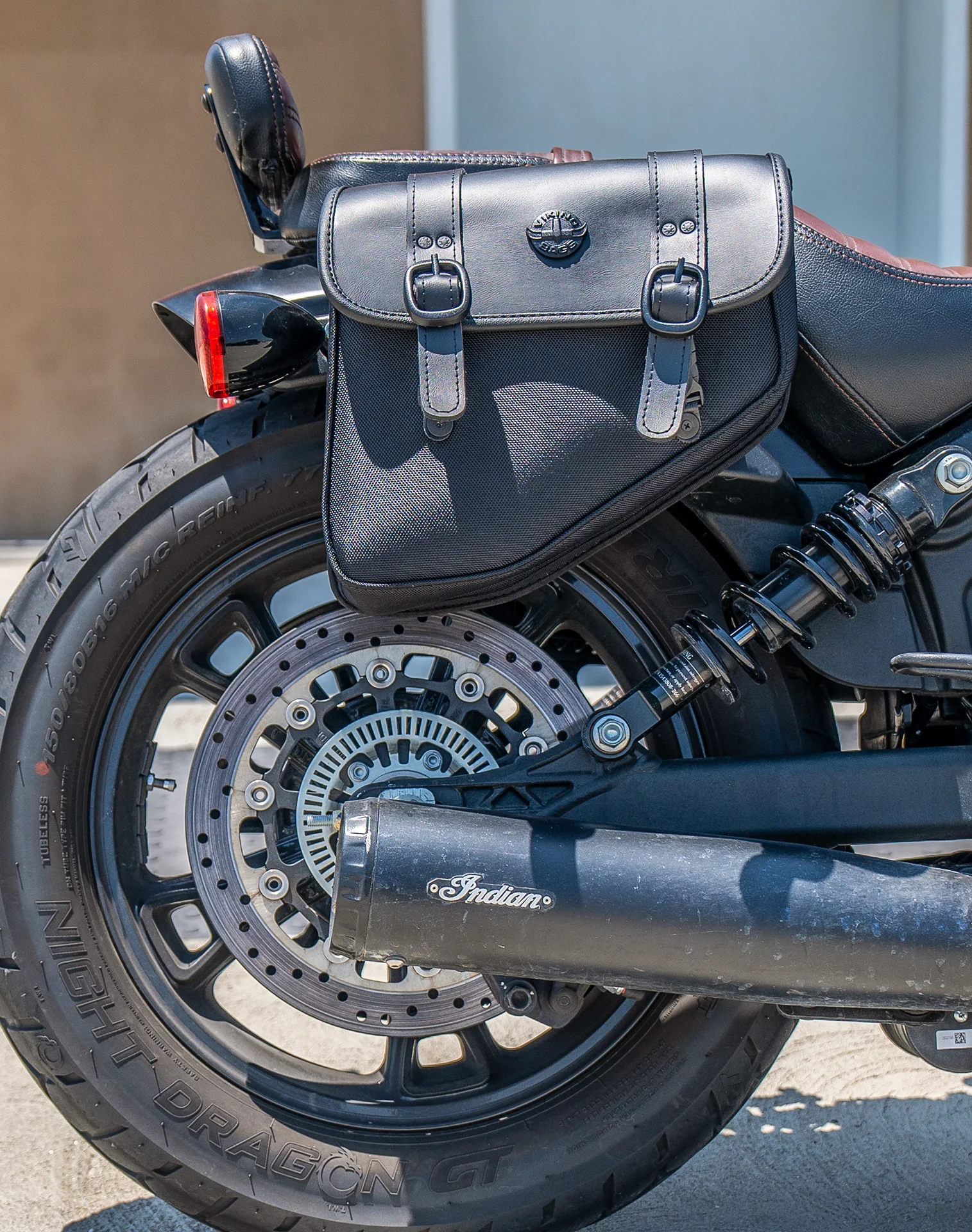 8L - Pony Indian Scout Rogue Leather Saddlebags - Image 4