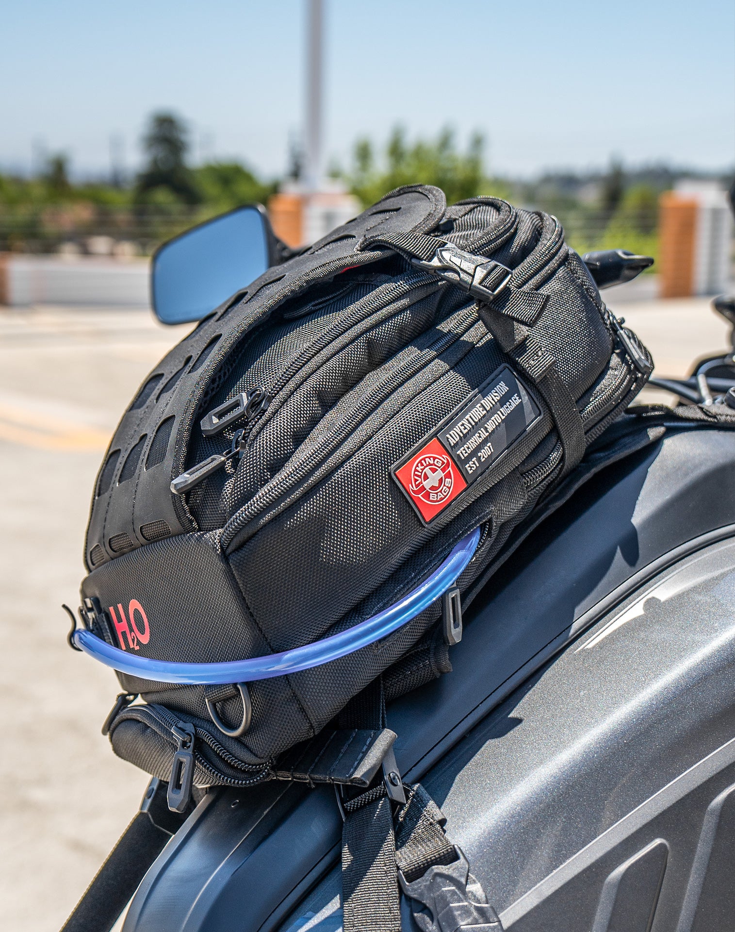 7L - Apex Kawasaki ADV Touring Tank Bag with Hydration Pack - Image 7