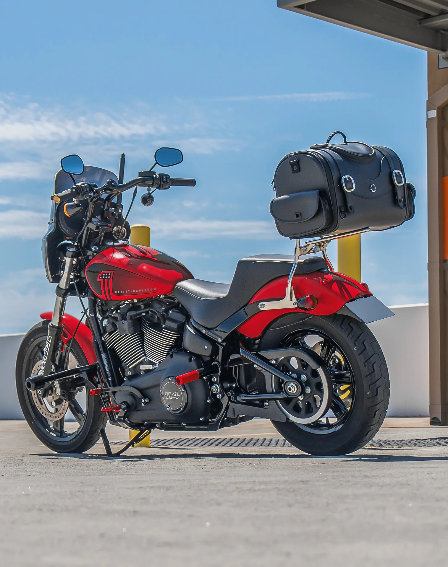 28L - Century Large Leather Motorcycle Tail Bag - Image 3