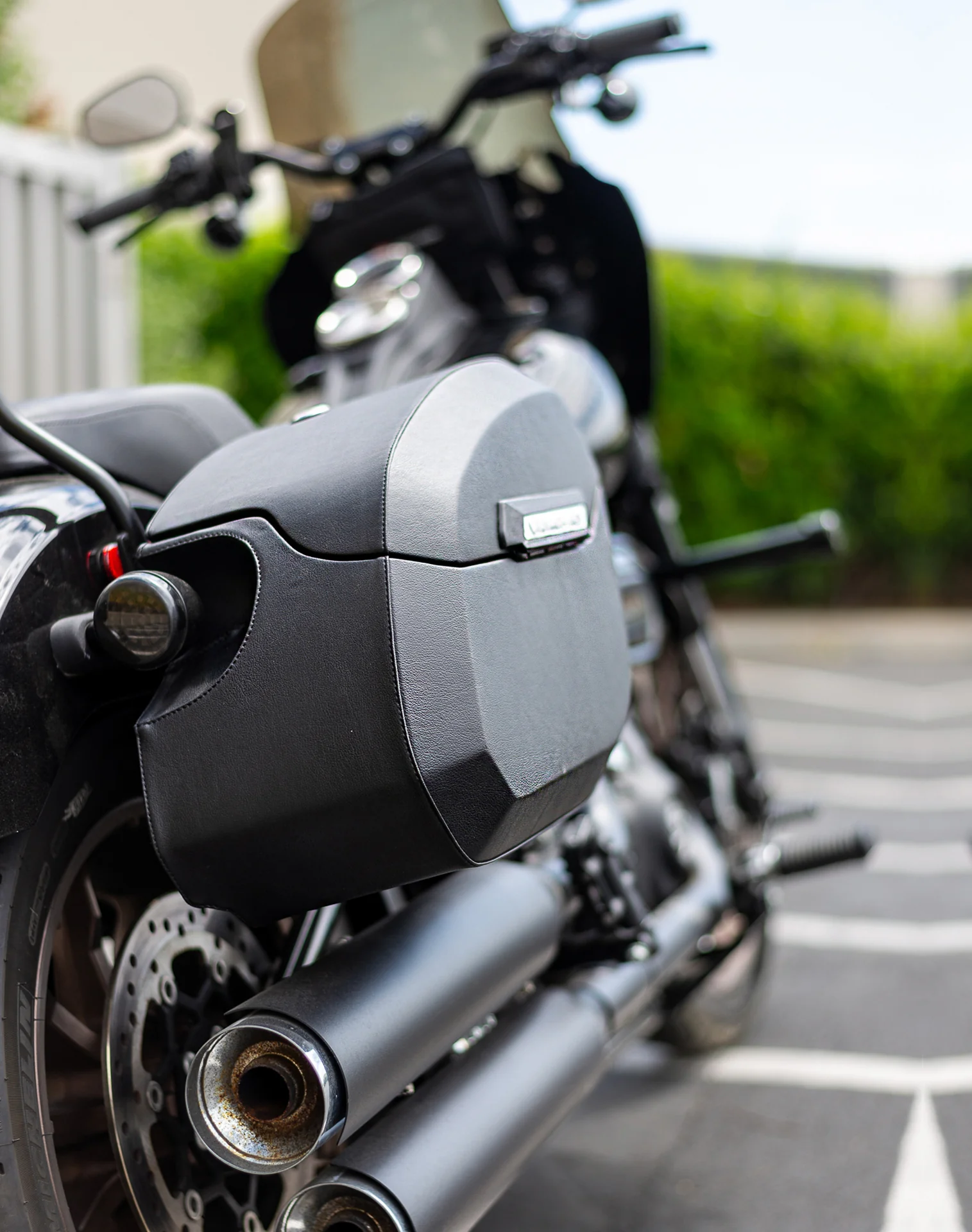 32L - Darkin Large Quick Mount Leather Wrapped Hard Saddlebags for Harley Softail Low Rider FXLR - Image 4