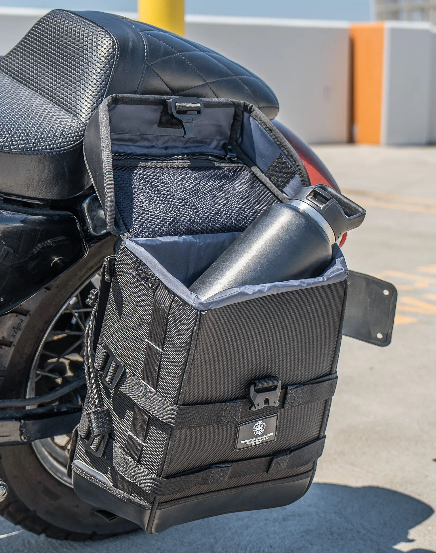 15L - Incognito Quick Mount Medium Solo Motorcycle Saddlebag (Left Only) for Harley Sportster Seventy Two XL1200V - Image 6