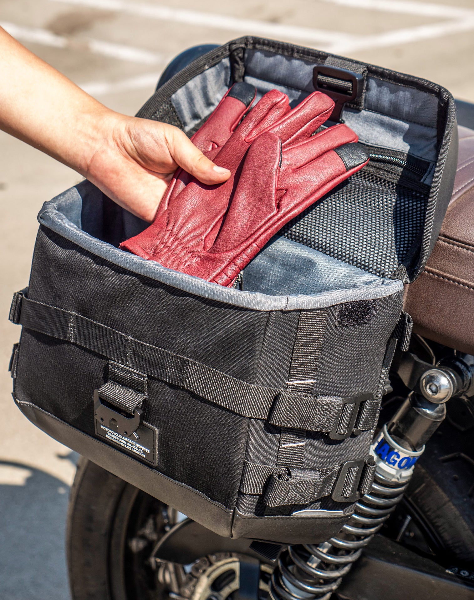 10L - Incognito Quick Mount Small Triumph Bonneville T100 Solo Motorcycle Saddlebag (Right Only) - Image 6