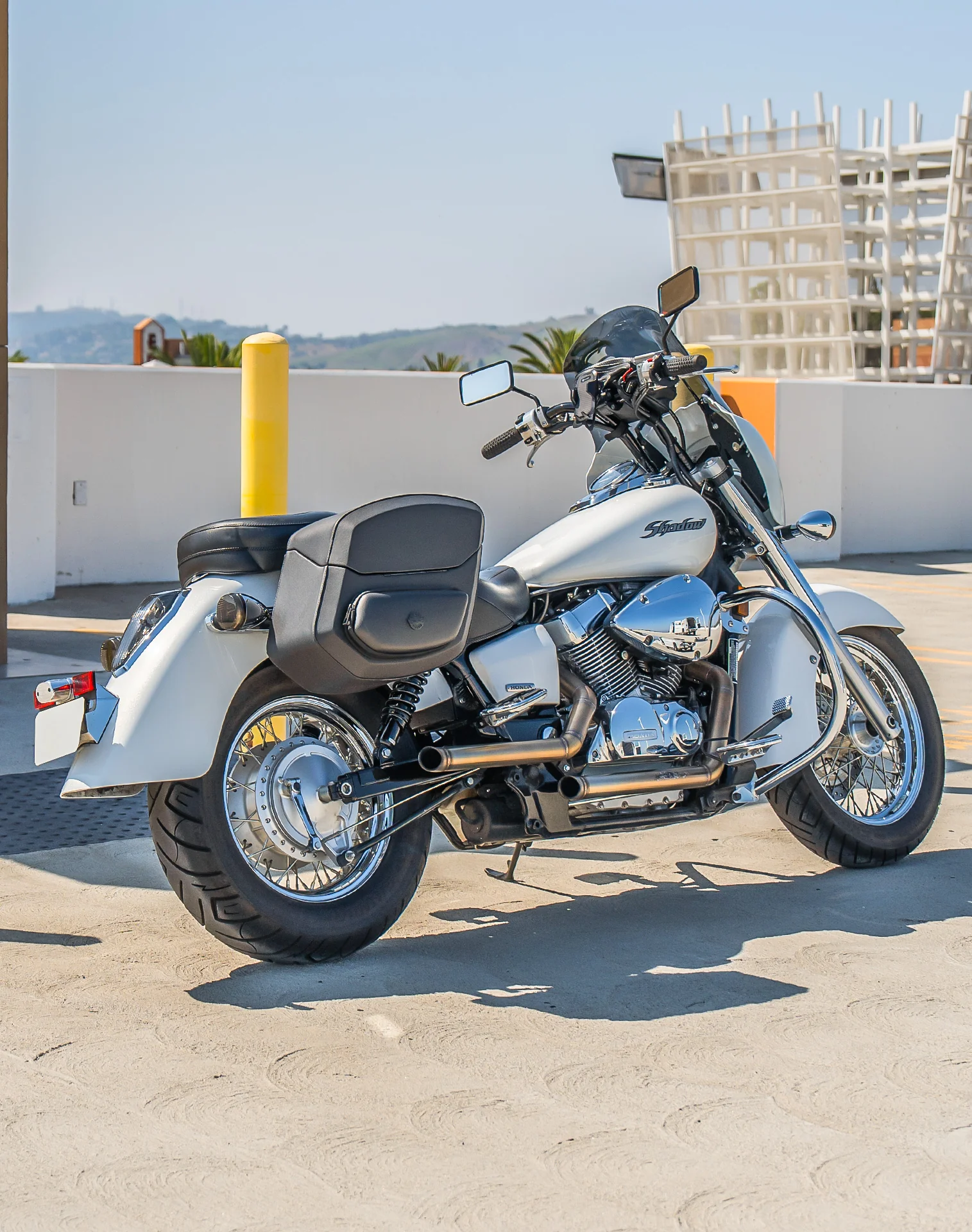 24L - Ironclad Quick-Mount Medium Honda 750 Shadow Aero Leather Wrapped Hard Saddlebags - Image 3