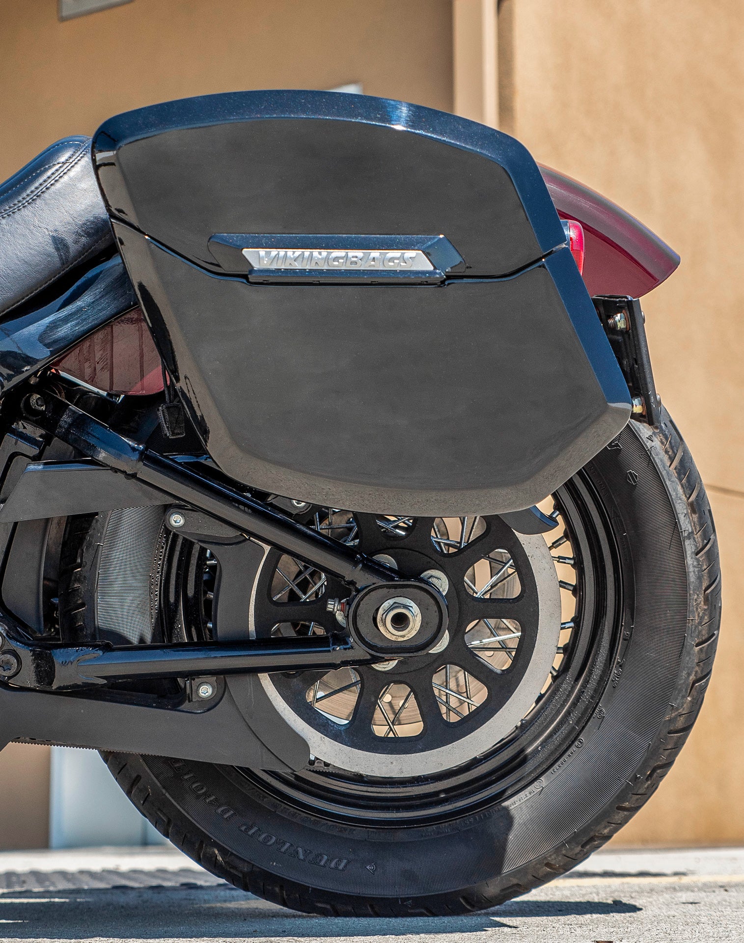24L - Ironclad Quick-Mount Medium Harley Softail Slim FLSL Painted Hard Saddlebags - Image 4