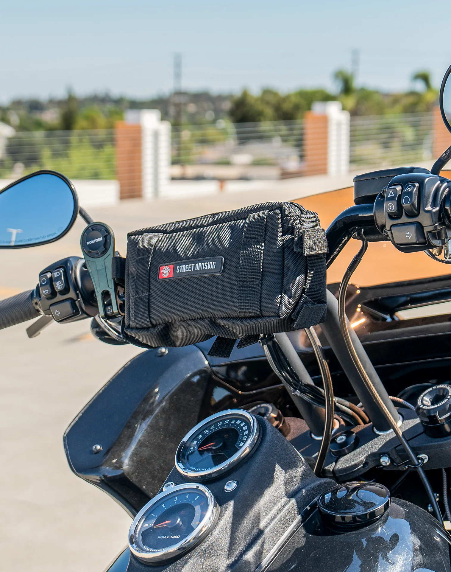 2L - Patriot Ducati Motorcycle Handlebar Bag - Image 4