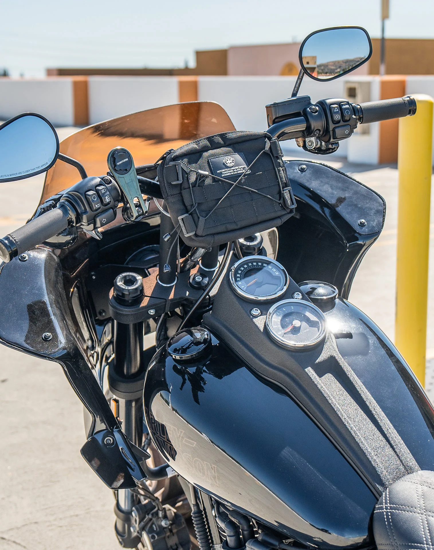 1L - Renegade Victory Motorcycle Handlebar Bag - Image 3