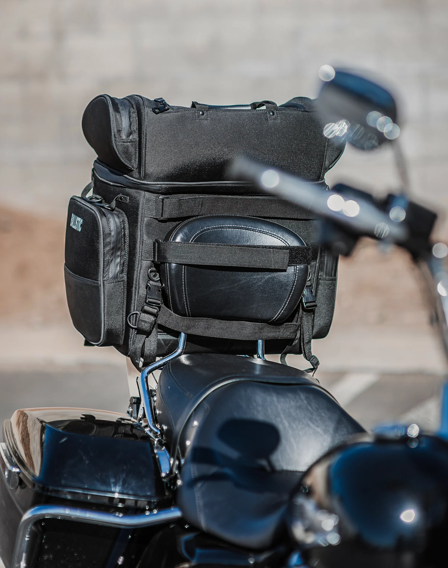57L - Voyage Premium XL Yamaha Motorcycle Sissy Bar Bag - Image 4